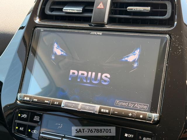 Toyota PRIUS 2016-08 8815188-9