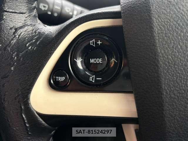 Toyota PRIUS 2016-06 8815237-13