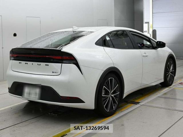 Toyota PRIUS 2025-03 8815393-8