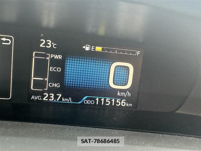 Toyota PRIUS 2019-06 8815438-2