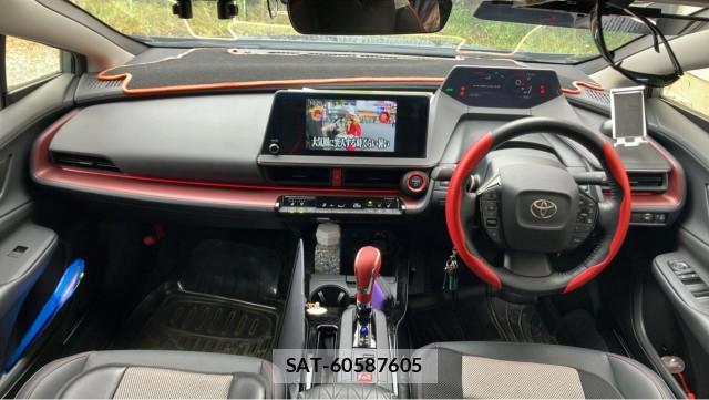 Toyota PRIUS 2024-08 8815462-2