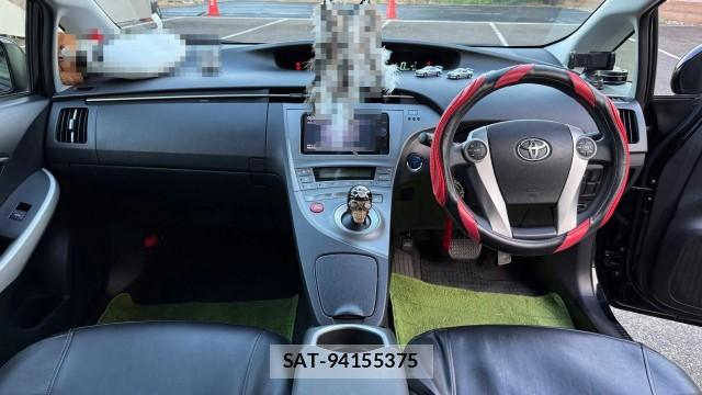 Toyota PRIUS 2012-12 8815560-2