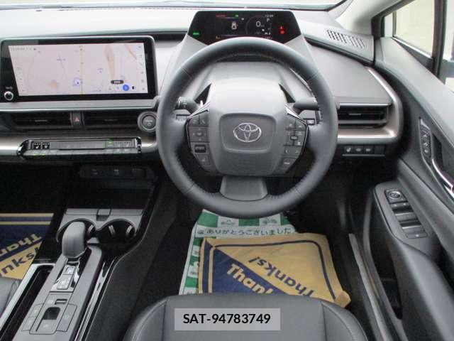 Toyota PRIUS 2026-08 8815575-1