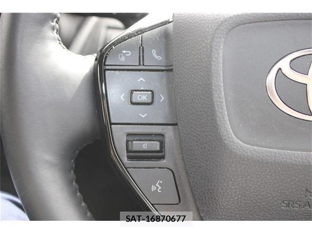 Toyota PRIUS 2023-08 8815776-19