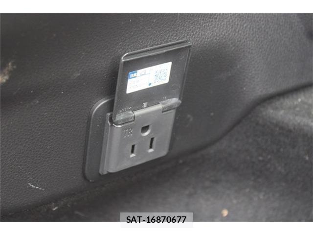 Toyota PRIUS 2023-08 8815776-5