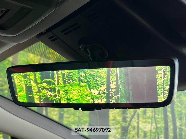 Toyota PRIUS 2025-03 8815788-5
