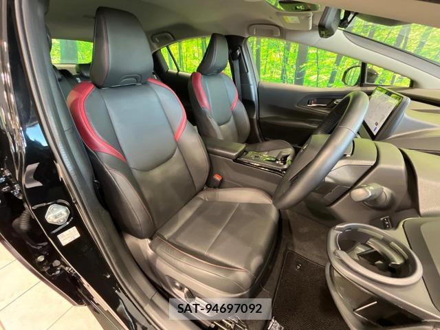 Toyota PRIUS 2025-03 8815788-7