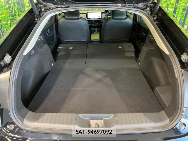 Toyota PRIUS 2025-03 8815788-9