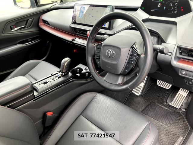 Toyota PRIUS 2023-09 8815819-10