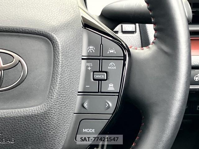 Toyota PRIUS 2023-09 8815819-13
