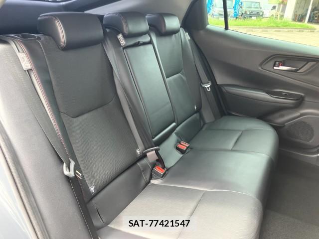 Toyota PRIUS 2023-09 8815819-6