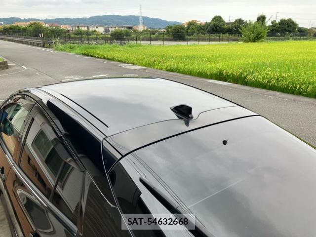 Toyota PRIUS 2016-10 8815871-4