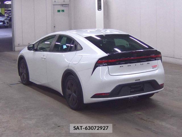 Toyota PRIUS 2023-02 8815967-4