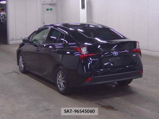 Toyota PRIUS 2021-05 8815980-1