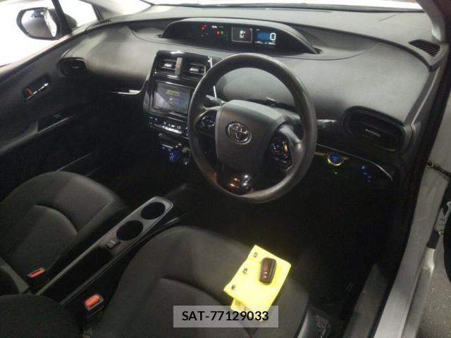 Toyota PRIUS 2021-07 8816013-2