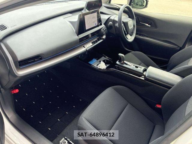 Toyota PRIUS 2023-07 8816113-10