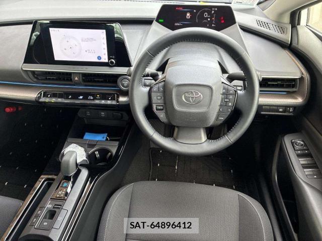 Toyota PRIUS 2023-07 8816113-2