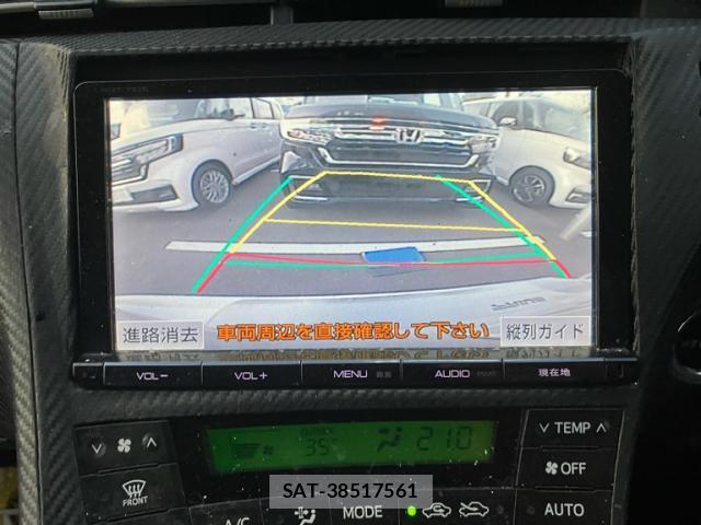 Toyota PRIUS 2011-01 8816384-10