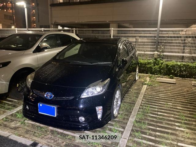 Toyota PRIUS 2014-02 8816411-0