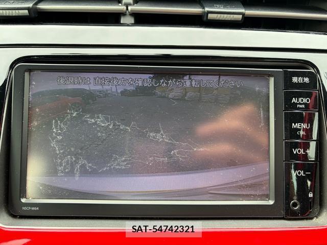 Toyota PRIUS 2015-06 8816504-10