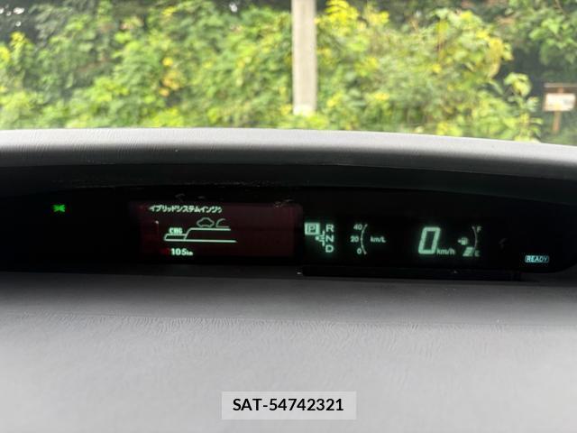 Toyota PRIUS 2015-06 8816504-7