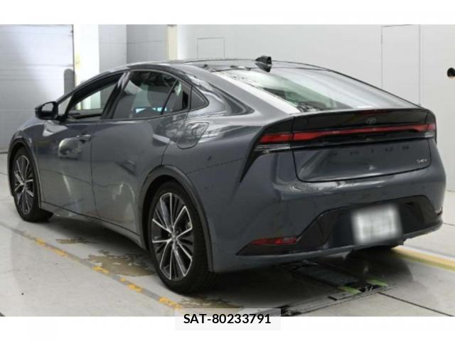 Toyota PRIUS 2023-06 8816904-1