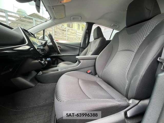 Toyota PRIUS 2017-09 8817001-6