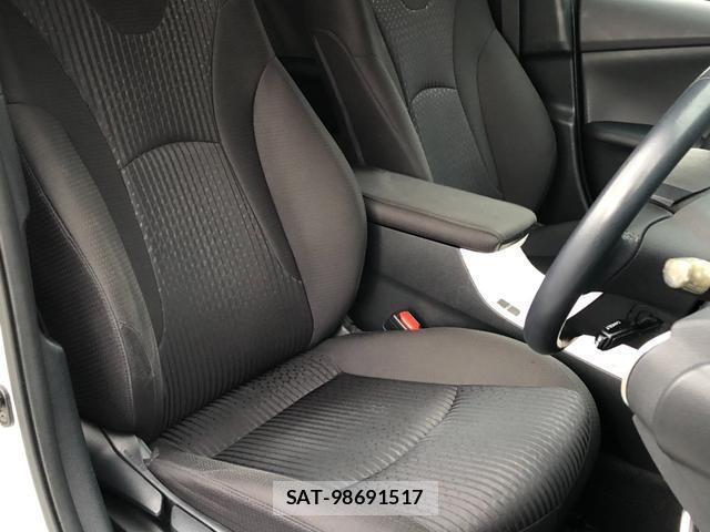 Toyota PRIUS 2016-07 8817014-6