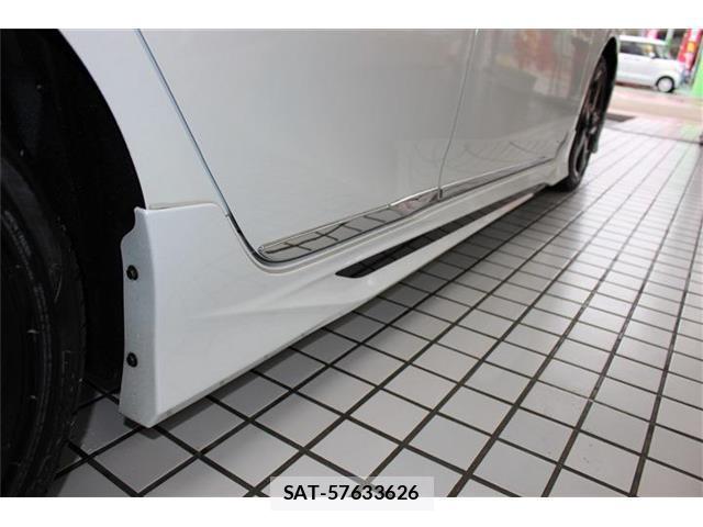 Toyota PRIUS 2020-12 8817193-11
