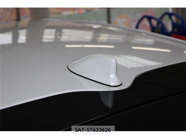 Toyota PRIUS 2020-12 8817193-14