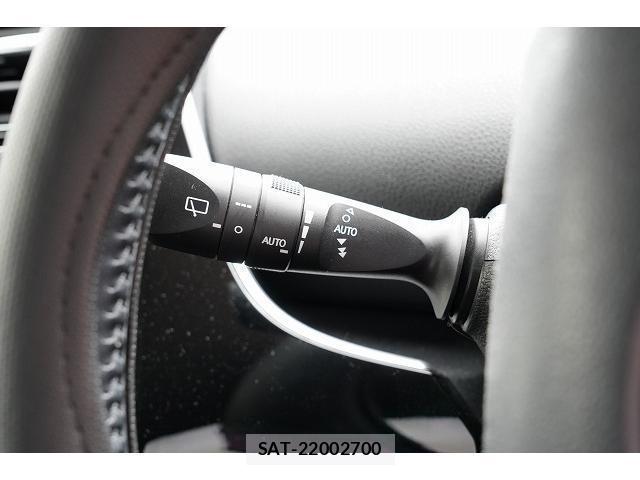 Toyota PRIUS 2017-12 8817292-10