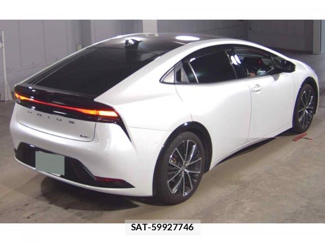 Toyota PRIUS 2023-11 8817347-1