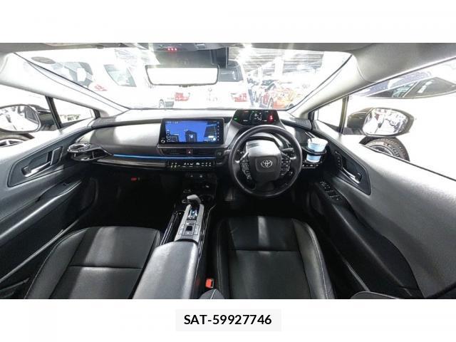 Toyota PRIUS 2023-11 8817347-2