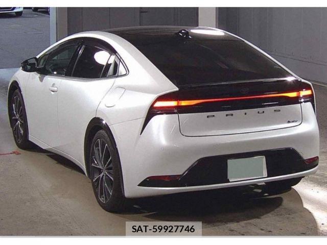 Toyota PRIUS 2023-11 8817347-5