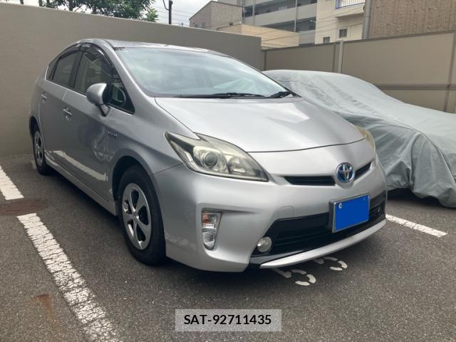 Toyota PRIUS 2014-03 8817477-0