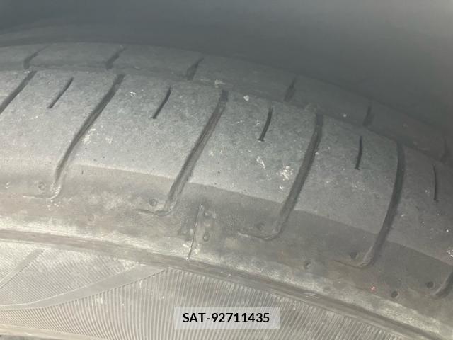 Toyota PRIUS 2014-03 8817477-7