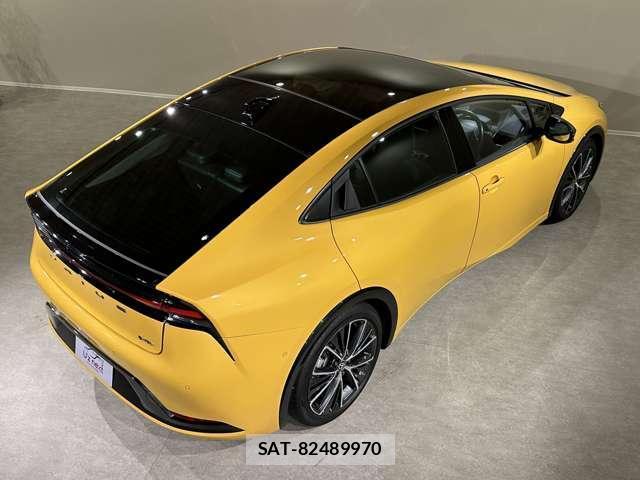 Toyota PRIUS 2023-05 8817535-13