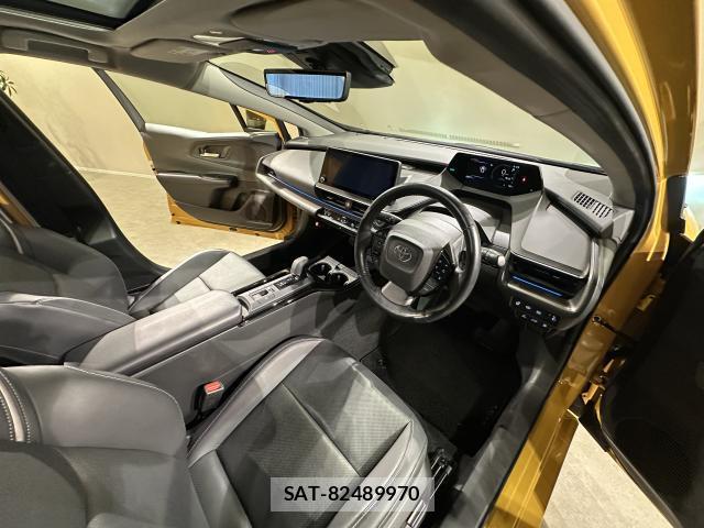 Toyota PRIUS 2023-05 8817535-5