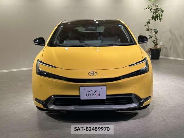 Toyota PRIUS 2023-05 8817535-9