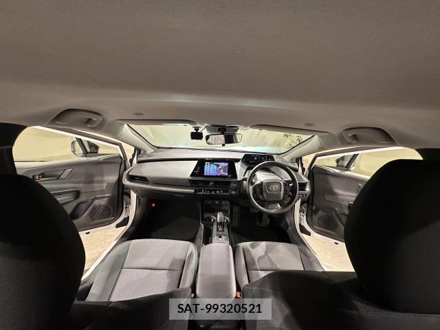 Toyota PRIUS 2023-09 8817539-2