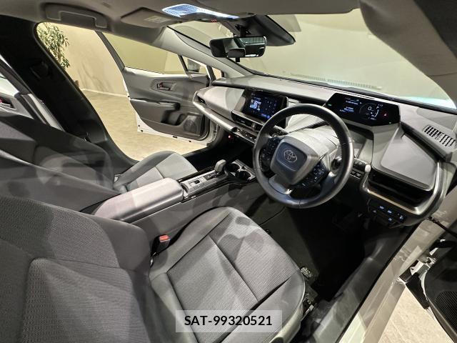 Toyota PRIUS 2023-09 8817539-5