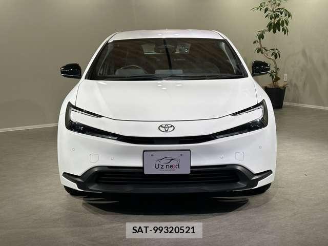 Toyota PRIUS 2023-09 8817539-9