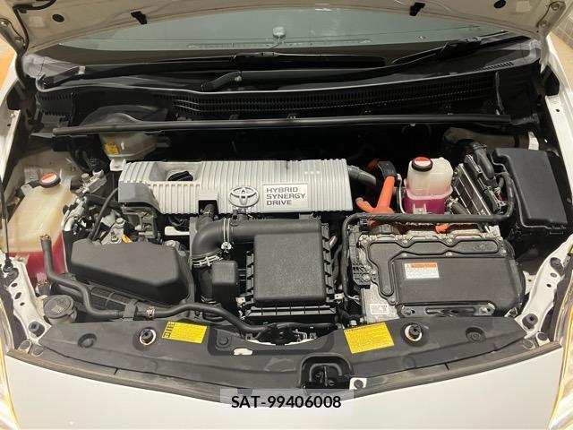 Toyota PRIUS 2014-07 8817540-19