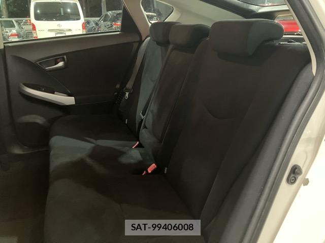 Toyota PRIUS 2014-07 8817540-7