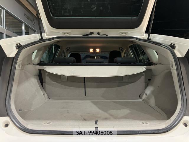 Toyota PRIUS 2014-07 8817540-8