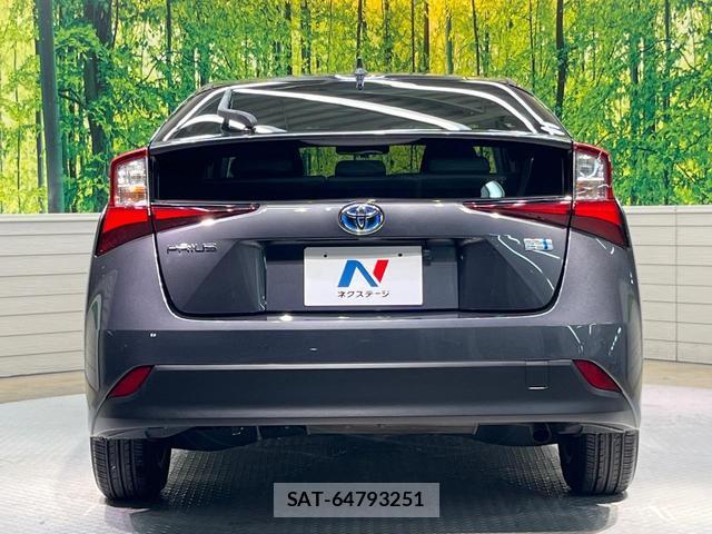 Toyota PRIUS 2020-08 8817561-14
