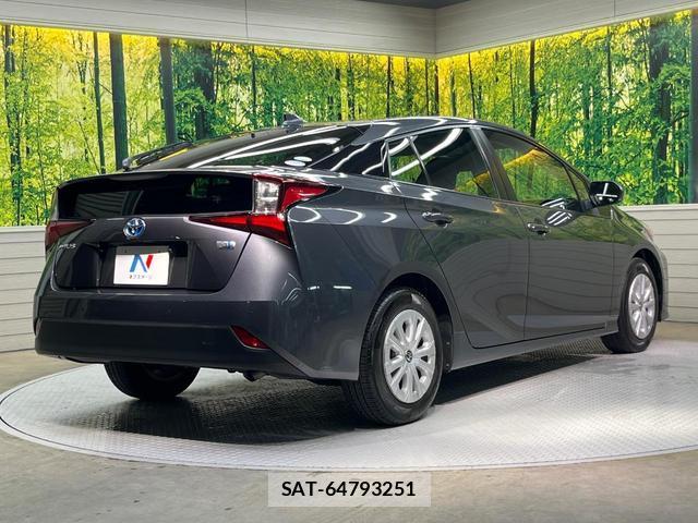 Toyota PRIUS 2020-08 8817561-16
