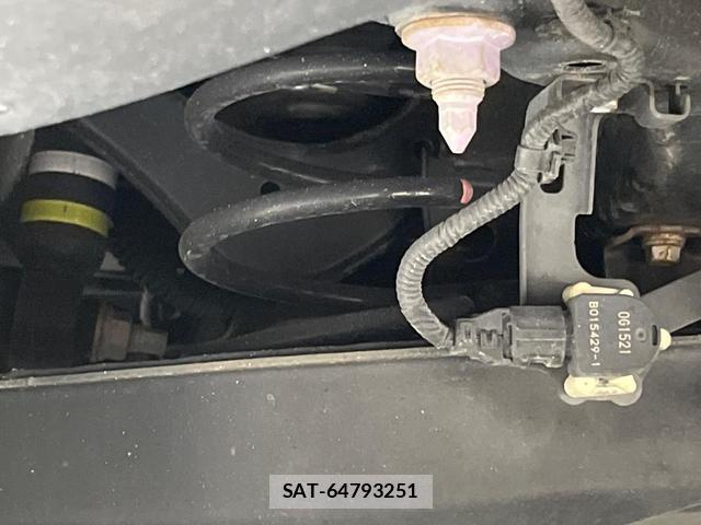 Toyota PRIUS 2020-08 8817561-19