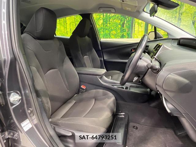 Toyota PRIUS 2020-08 8817561-7