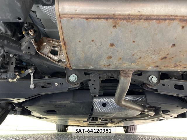 Toyota PRIUS 2016-07 8817562-18